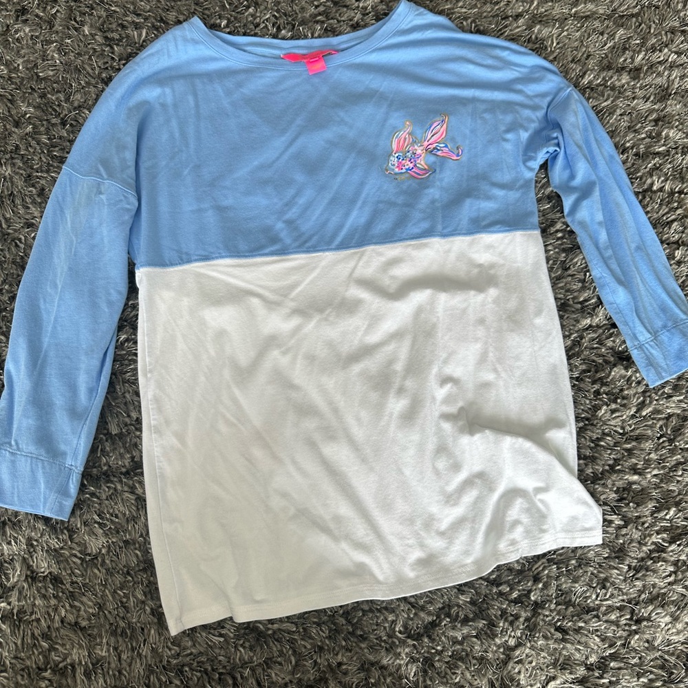 Lilly Pultzer long sleeved Top with colorful fish detail